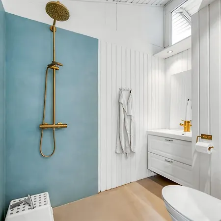 Semesterbostad Goodje - 1-4km From The Sea By Interhome *